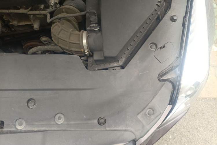 Used Cadillac ATS-L 2017 28T Fashion Edition Engine Bay Left