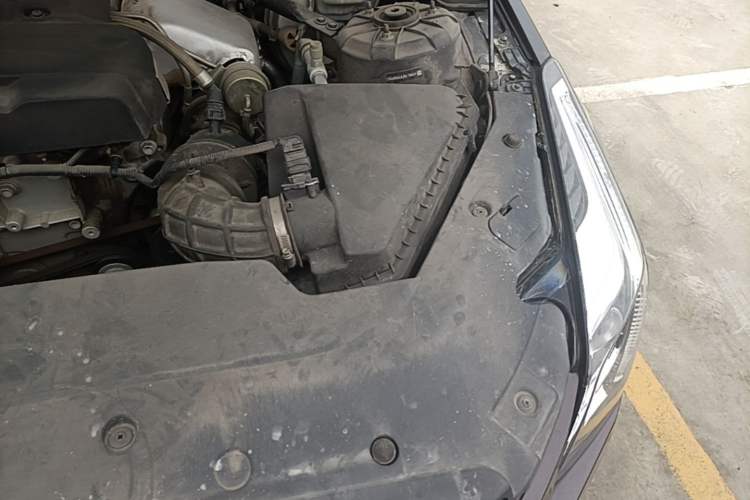 Used Cadillac ATS-L 2017 28T Tech Edition Engine Bay Left
