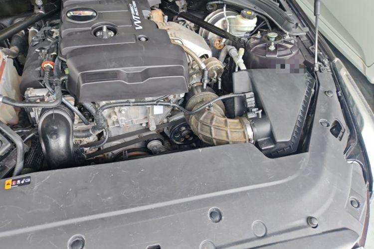 Used Cadillac ATS-L 2017 28T Tech Edition Engine Bay Left