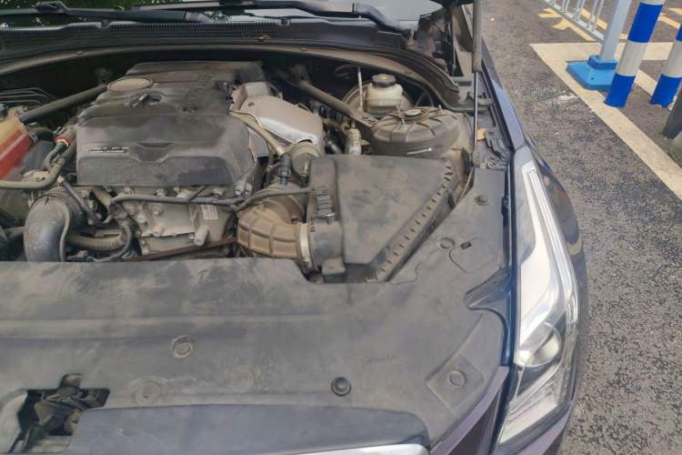 Used Cadillac ATS-L 2017 28T Tech Edition Engine Bay Left