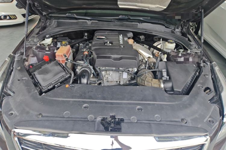 Used Cadillac ATS-L 2017 28T Tech Edition Engine Bay