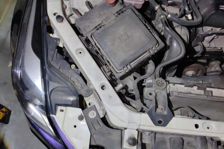 Used Cadillac ATS-L 2017 28T Fashion Edition Engine Bay Right