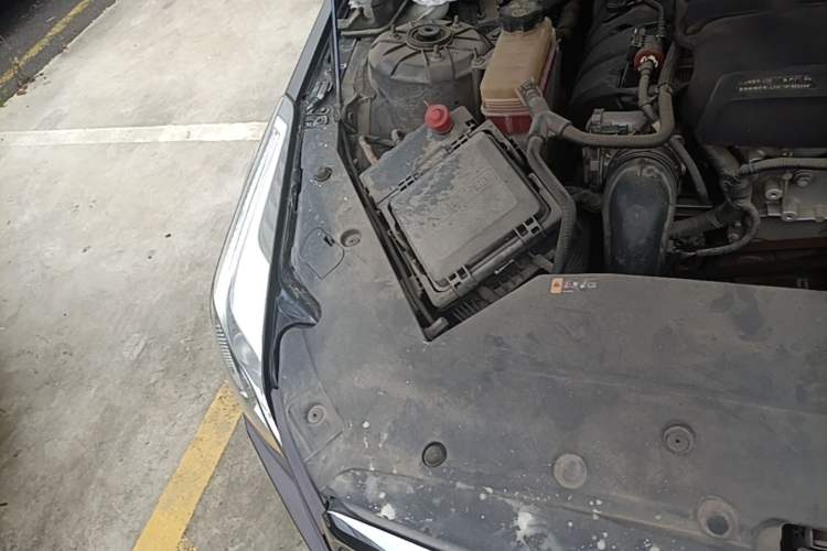 Used Cadillac ATS-L 2017 28T Tech Edition Engine Bay Right