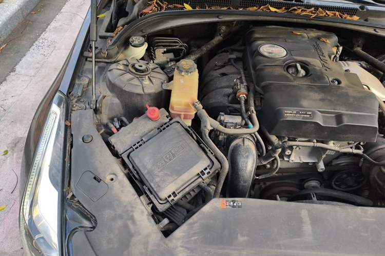 Used Cadillac ATS-L 2017 28T Tech Edition Engine Bay Right