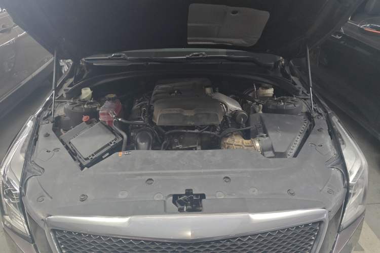 Used Cadillac ATS-L 2017 28T Fashion Edition Engine Bay