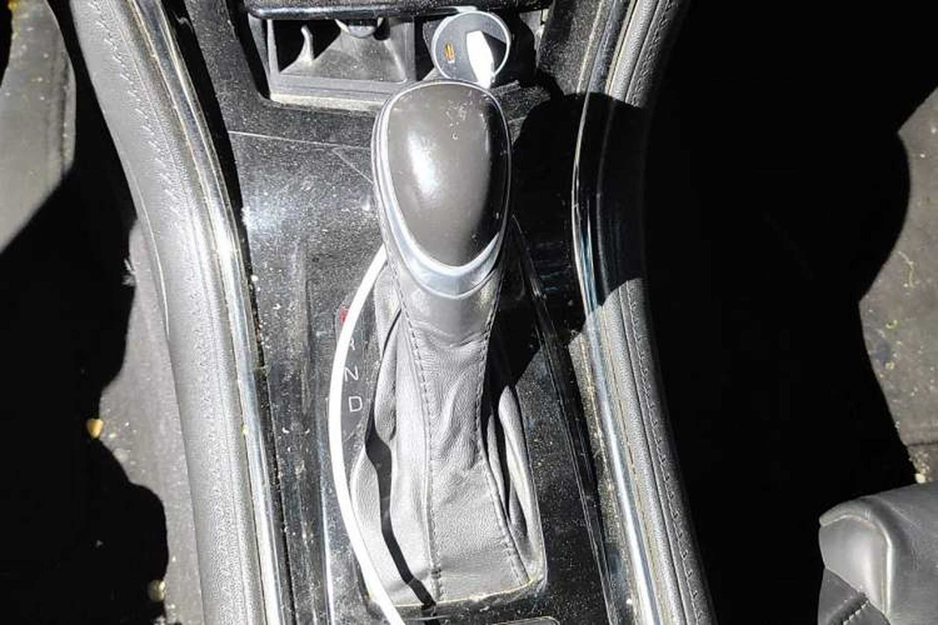 Used Cadillac ATS-L 2017 28T Fashion Edition Gear Lever