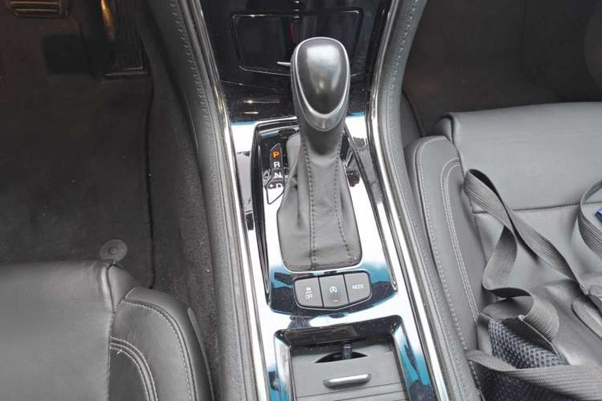 Used Cadillac ATS-L 2017 28T Fashion Edition Gear Lever
