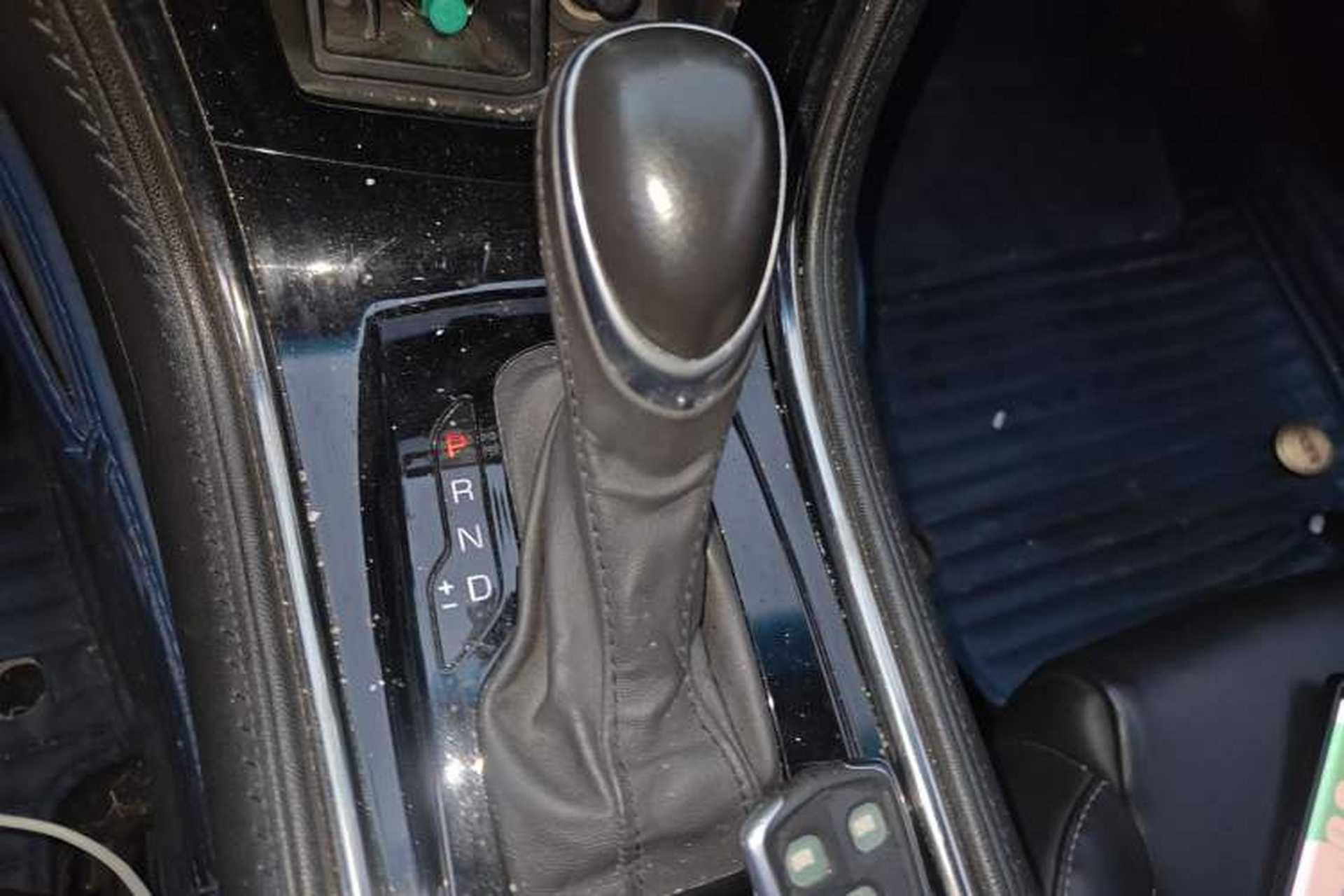 Used Cadillac ATS-L 2017 28T Tech Edition Gear Lever