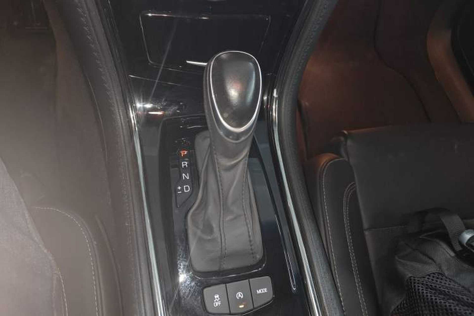 Used Cadillac ATS-L 2017 28T Fashion Edition Gear Lever