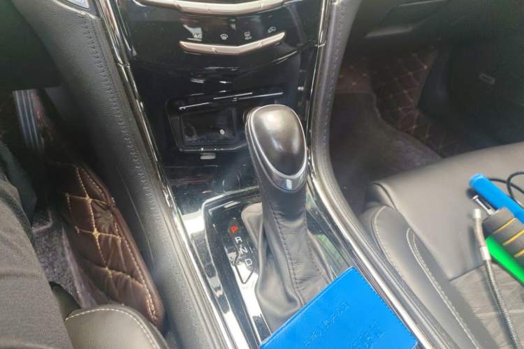 Used Cadillac ATS-L 2017 28T Tech Edition Gear Lever