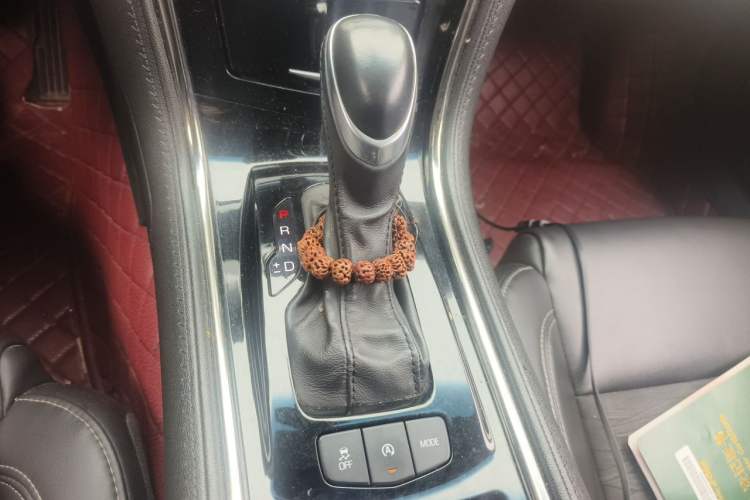 Used Cadillac ATS-L 2017 28T Tech Edition Gear Lever