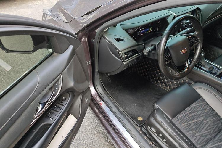 Used Cadillac ATS-L 2017 28T Tech Edition Interior 2