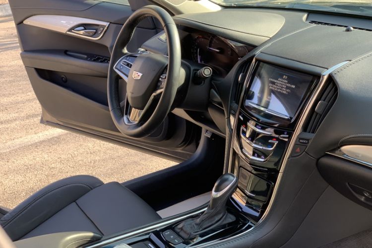 Used Cadillac ATS-L 2017 28T Fashion Edition Interior 8