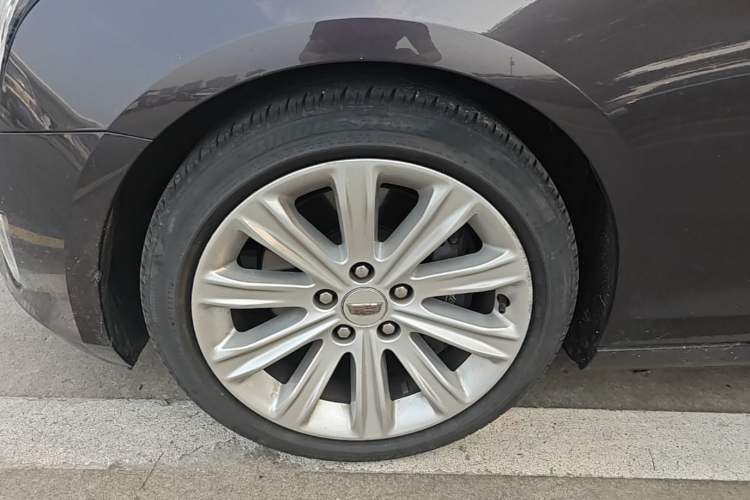 Used Cadillac ATS-L 2017 28T Fashion Edition Left Front Wheel Hub