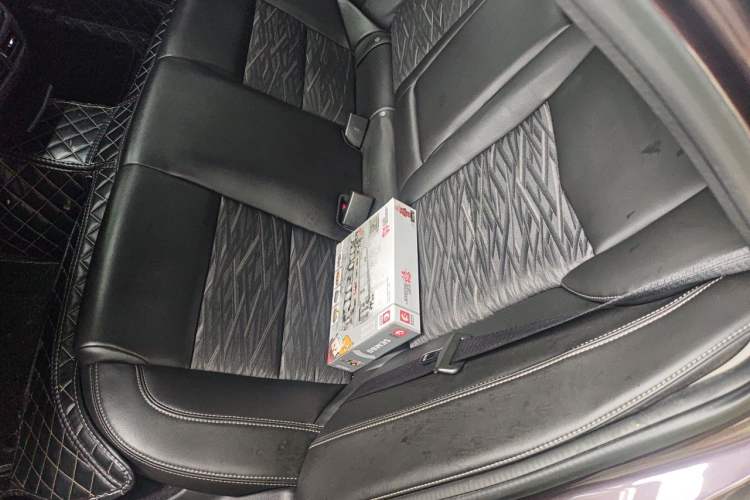 Used Cadillac ATS-L 2017 28T Tech Edition Left Rear Seat