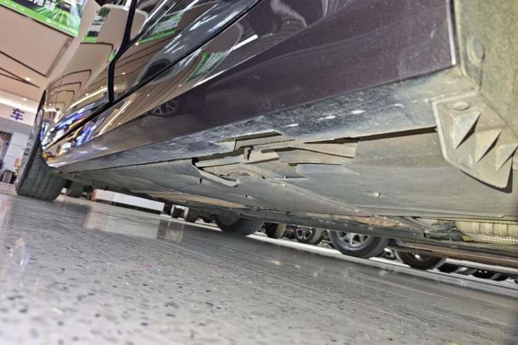 Used Cadillac ATS-L 2017 28T Tech Edition Left Side Sill