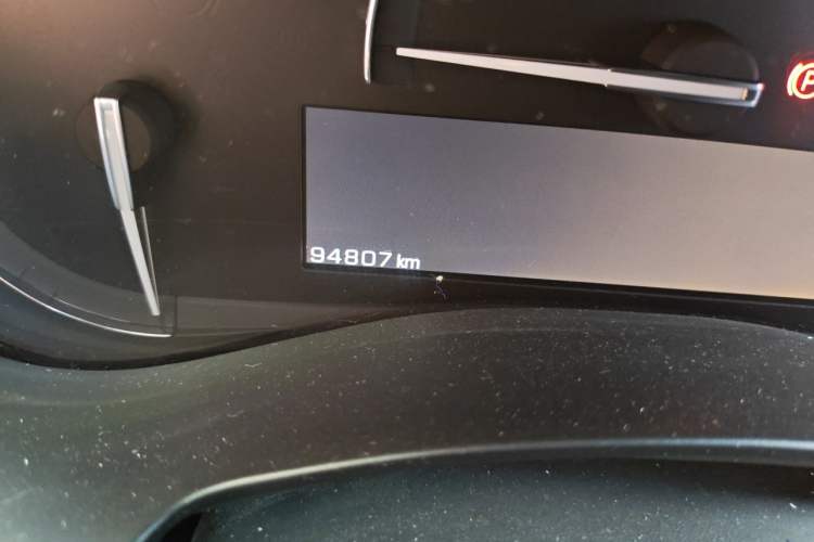 Used Cadillac ATS-L 2017 28T Fashion Edition Odometer Close Up