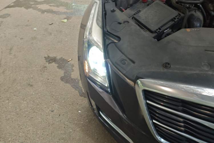 Used Cadillac ATS-L 2017 28T Fashion Edition Right Front Headlight