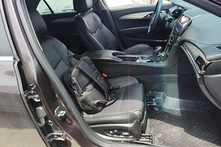 Used Cadillac ATS-L 2017 28T Fashion Edition Right Front Seat