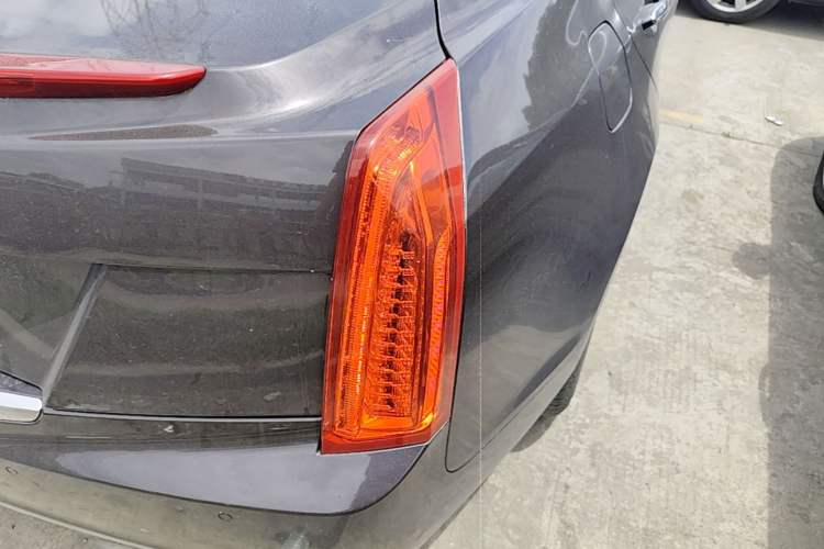 Used Cadillac ATS-L 2017 28T Fashion Edition Right Rear Taillight