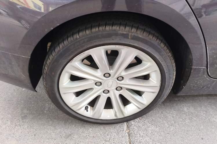 Used Cadillac ATS-L 2017 28T Fashion Edition Right Rear Wheel Hub