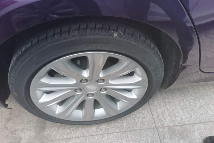 Used Cadillac ATS-L 2017 28T Tech Edition Right Rear Wheel Hub