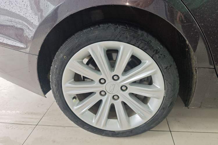Used Cadillac ATS-L 2017 28T Fashion Edition Right Rear Wheel Hub