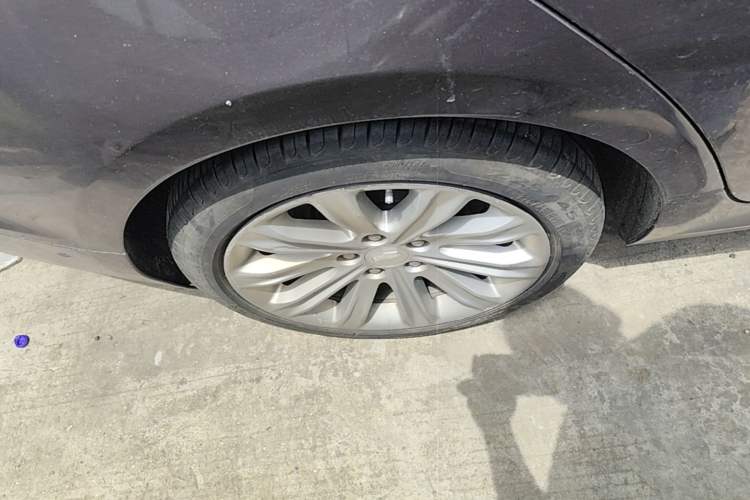 Used Cadillac ATS-L 2017 28T Fashion Edition Right Rear Wheel Hub