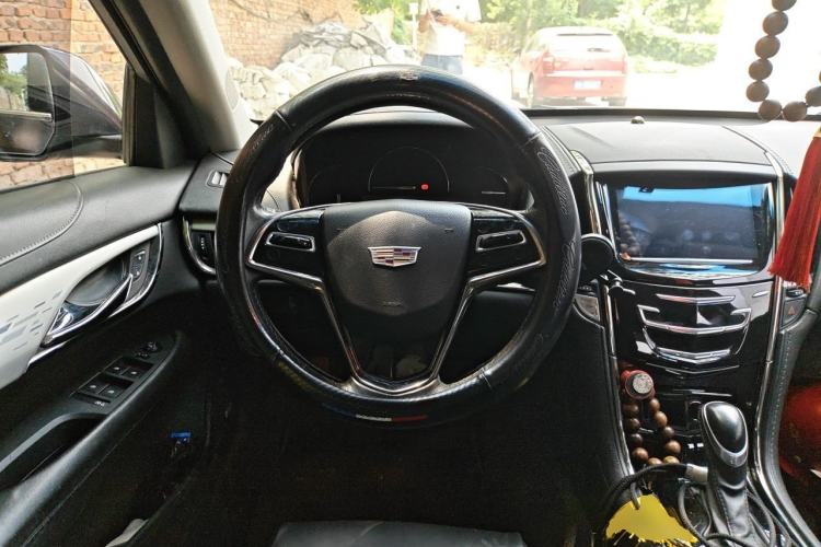 Used Cadillac ATS-L 2017 28T Fashion Edition Steering Wheel