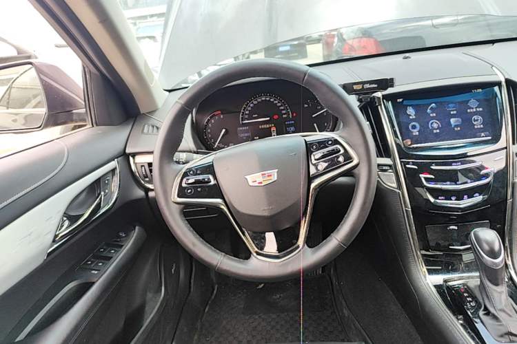 Used Cadillac ATS-L 2017 28T Fashion Edition Steering Wheel