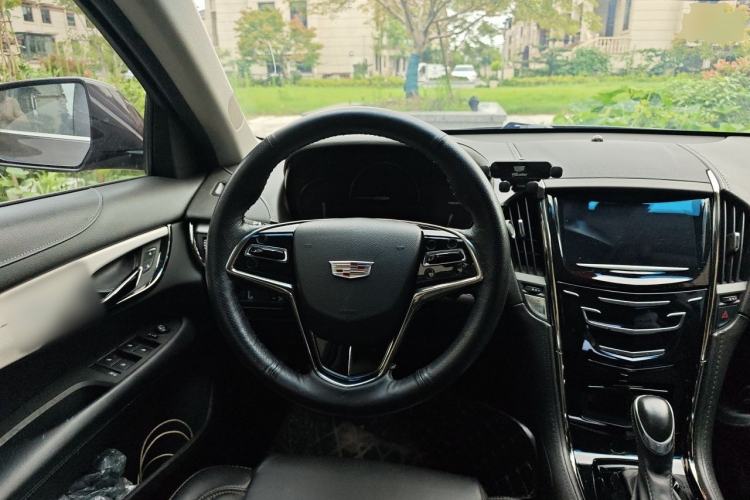 Used Cadillac ATS-L 2017 28T Fashion Edition Steering Wheel