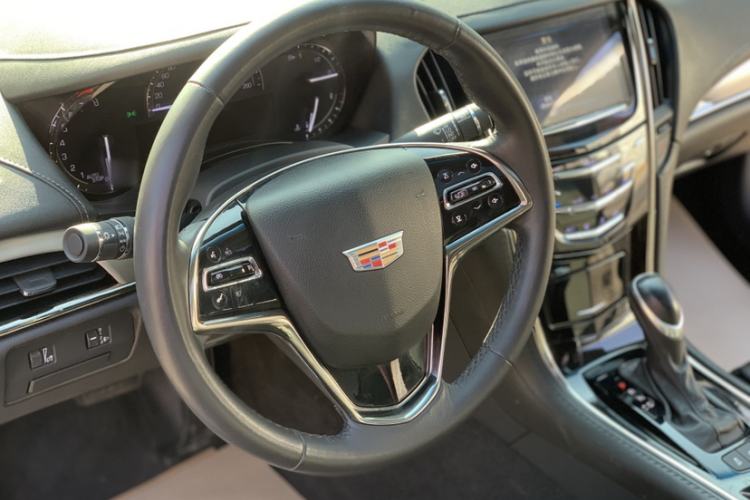 Used Cadillac ATS-L 2017 28T Fashion Edition Steering Wheel