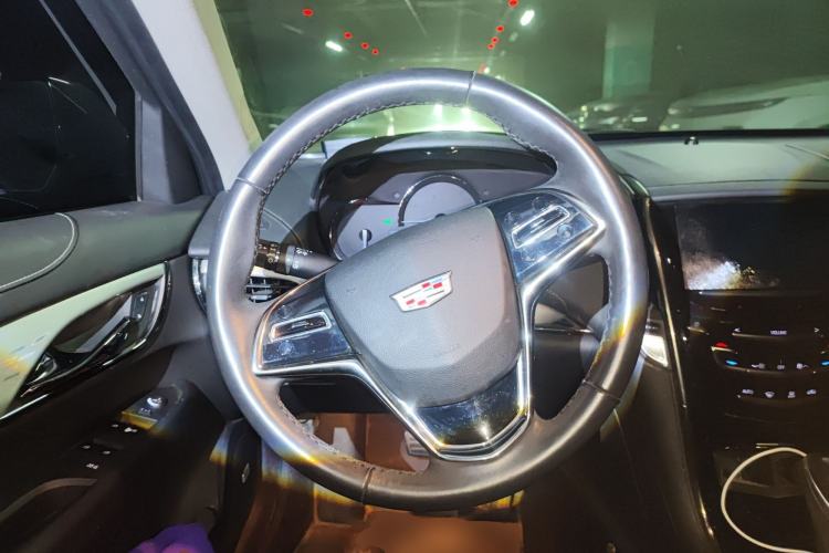 Used Cadillac ATS-L 2017 28T Fashion Edition Steering Wheel