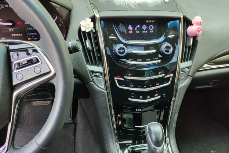 Used Cadillac ATS-L 2017 28T Tech Edition Audio And AC Panel