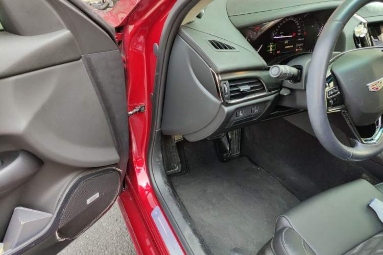 Used Cadillac ATS-L 2017 28T Tech Edition Driver Seat