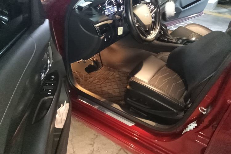 Used Cadillac ATS-L 2017 28T Tech Edition Driver Seat