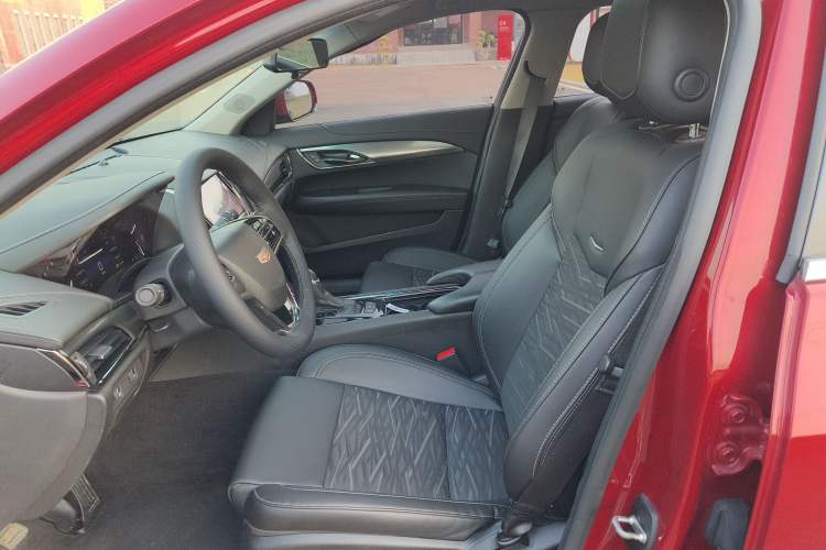 Used Cadillac ATS-L 2017 28T Tech Edition Driver Seat