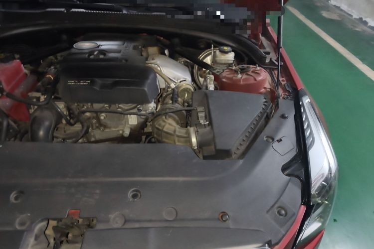 Used Cadillac ATS-L 2017 28T Tech Edition Engine Bay Left