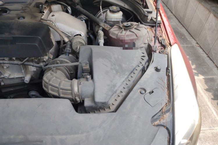 Used Cadillac ATS-L 2017 28T Tech Edition Engine Bay Left