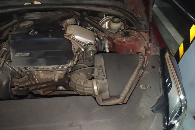 Used Cadillac ATS-L 2017 28T Fashion Edition Engine Bay Left