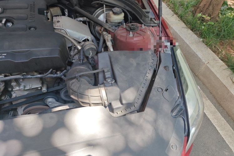 Used Cadillac ATS-L 2017 28T Tech Edition Engine Bay Left