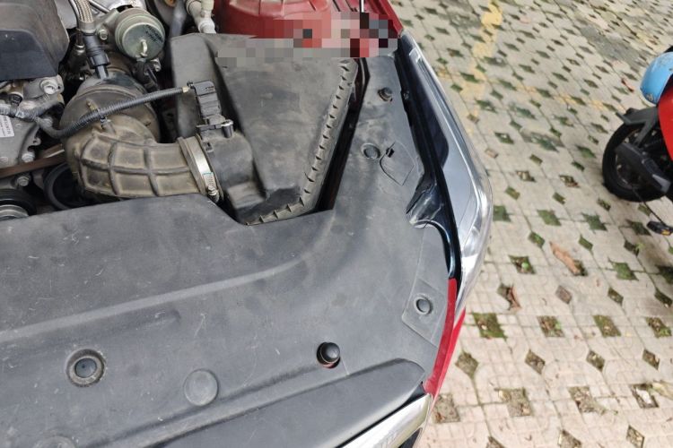 Used Cadillac ATS-L 2017 28T Tech Edition Engine Bay Left