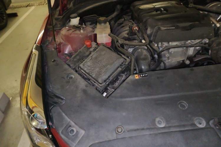Used Cadillac ATS-L 2017 28T Fashion Edition Engine Bay Right