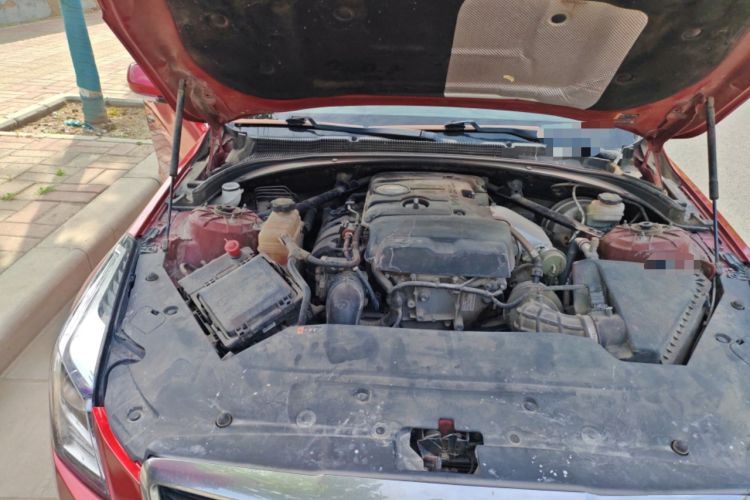 Used Cadillac ATS-L 2017 28T Tech Edition Engine Bay Right