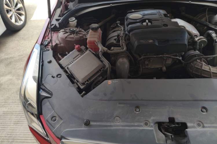 Used Cadillac ATS-L 2017 28T Fashion Edition Engine Bay Right