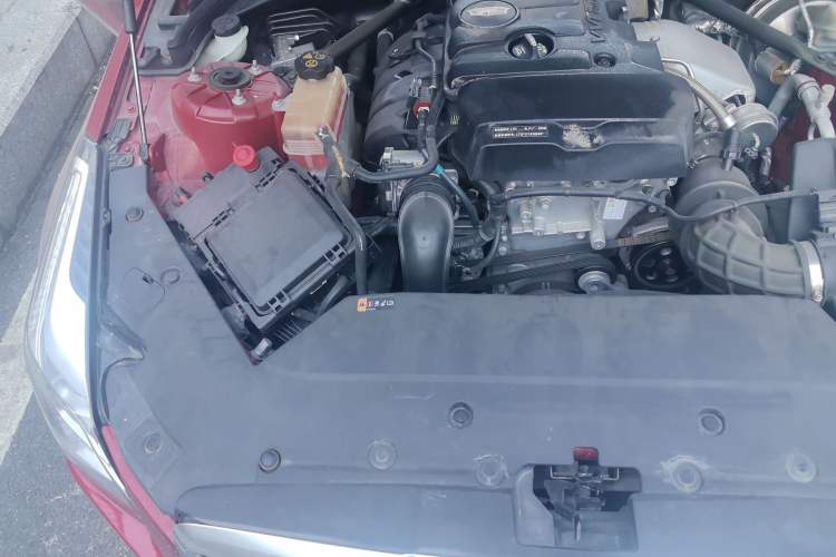 Used Cadillac ATS-L 2017 28T Fashion Edition Engine Bay Right