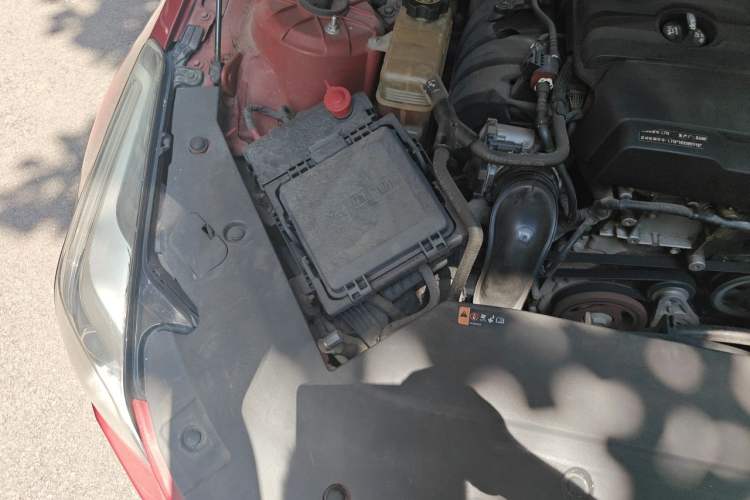 Used Cadillac ATS-L 2017 28T Tech Edition Engine Bay Right