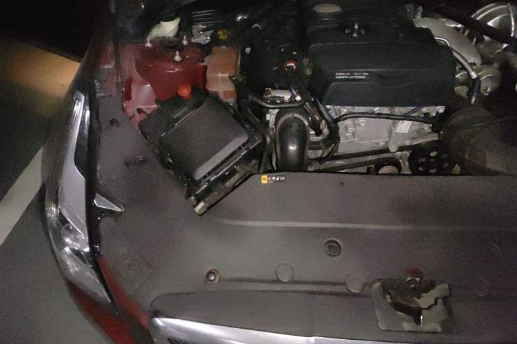 Used Cadillac ATS-L 2017 28T Fashion Edition Engine Bay Right