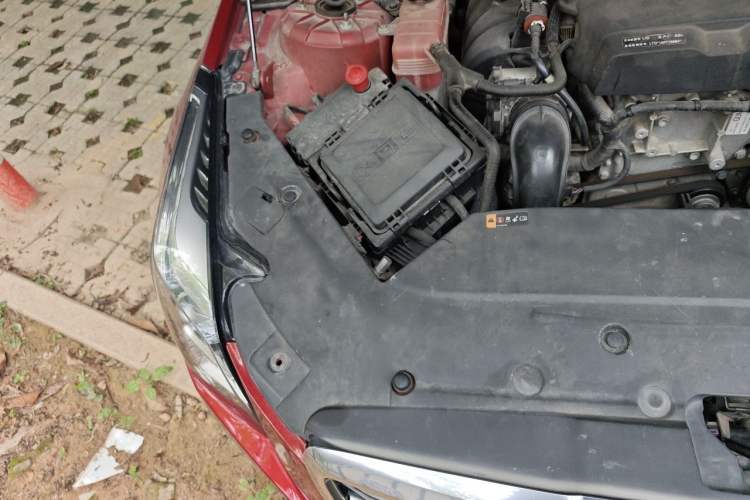 Used Cadillac ATS-L 2017 28T Tech Edition Engine Bay Right