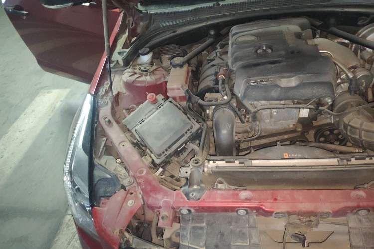 Used Cadillac ATS-L 2017 28T Tech Edition Engine Bay Right